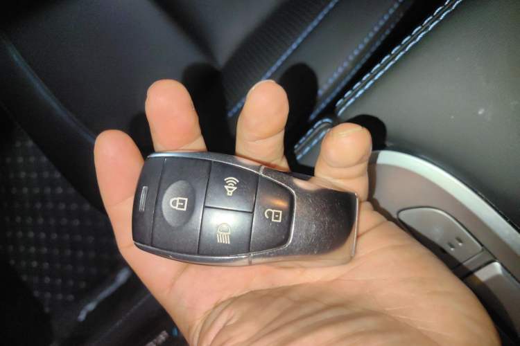 Used BAIC Off-Road BJ40 2021 2.0D Automatic Four-Wheel Drive Blade Hero Edition Adventurer Type Vehicle Key