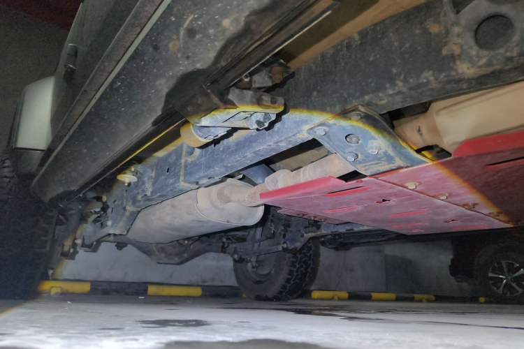 Used BAIC Off-Road BJ40 2021 2.0T Automatic Four-Wheel Drive Ring the Tower Champion Edition Chassis Front Right