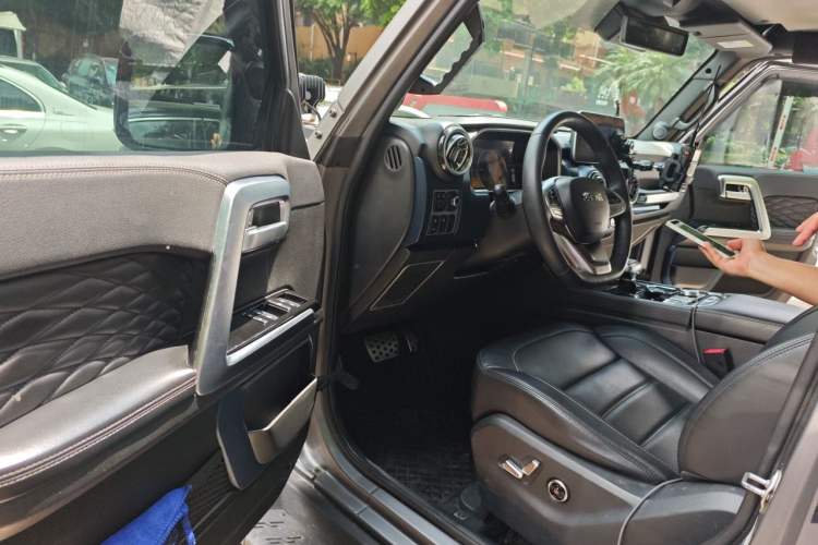 Used BAIC Off-Road BJ40 2021 2.0T Automatic Four-Wheel Drive Ring the Tower Champion Edition Driver Seat