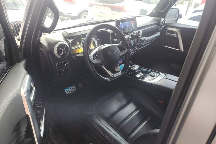 Used BAIC Off-Road BJ40 2021 2.0T Automatic Four-Wheel Drive Ring the Tower Champion Edition Driver Seat