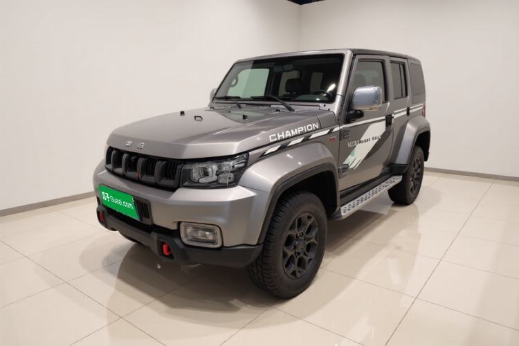 Ojetý BAIC Off-Road BJ40 2021 2.0T Automatic Four-Wheel Drive Ring the Tower Champion Edition Guazi used car, China used car export, Used car for sale, Used  cars, Cheapest cars for sale
