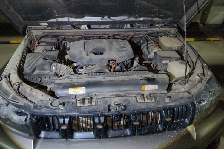 Used BAIC Off-Road BJ40 2021 2.0T Automatic Four-Wheel Drive Ring the Tower Champion Edition Engine Bay