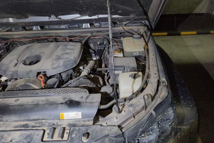 Used BAIC Off-Road BJ40 2021 2.0T Automatic Four-Wheel Drive Ring the Tower Champion Edition Engine Bay Left