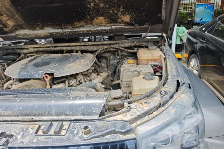 Used BAIC Off-Road BJ40 2021 2.0T Automatic Four-Wheel Drive Ring the Tower Champion Edition Engine Bay Left
