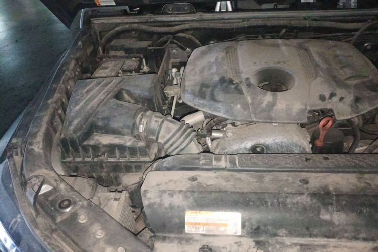 Used BAIC Off-Road BJ40 2021 2.0T Automatic Four-Wheel Drive Ring the Tower Champion Edition Engine Bay Right