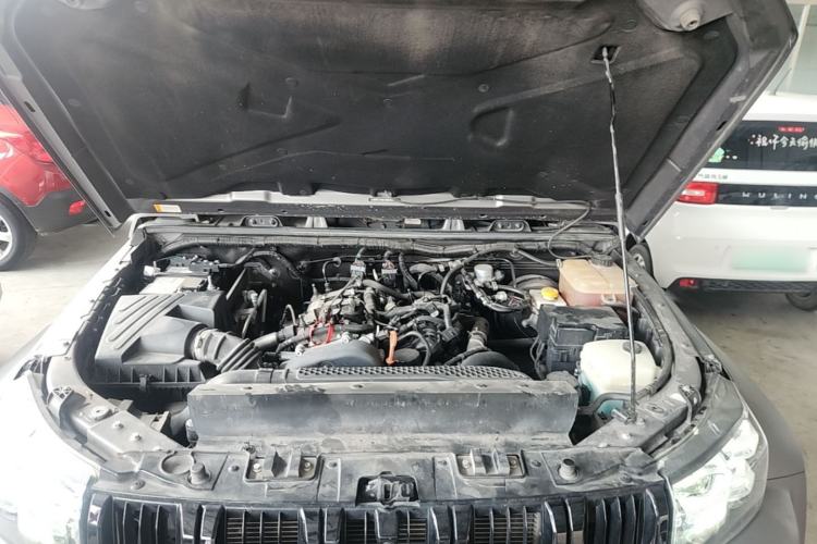 Used BAIC Off-Road BJ40 2021 2.0T Automatic Four-Wheel Drive Ring the Tower Champion Edition Engine Bay