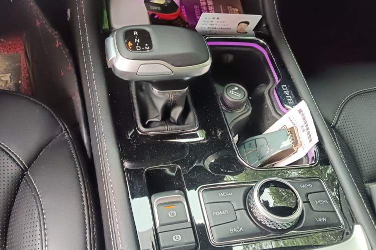 Used BAIC Off-Road BJ40 2021 2.0T Automatic Four-Wheel Drive Ring the Tower Champion Edition Gear Lever