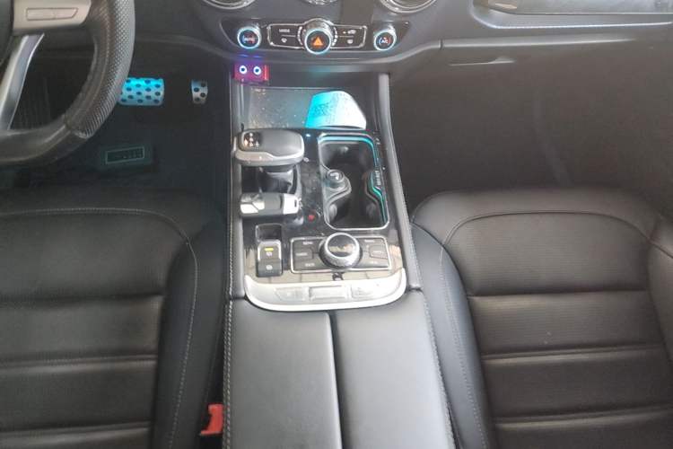 Used BAIC Off-Road BJ40 2021 2.0T Automatic Four-Wheel Drive Ring the Tower Champion Edition Gear Lever