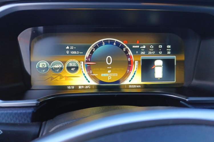 Used BAIC Off-Road BJ40 2021 2.0T Automatic Four-Wheel Drive Ring the Tower Champion Edition Instrument Cluster