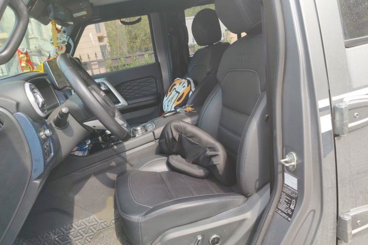 Used BAIC Off-Road BJ40 2021 2.0T Automatic Four-Wheel Drive Ring the Tower Champion Edition Left Front Seat