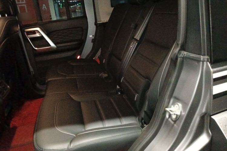 Used BAIC Off-Road BJ40 2021 2.0T Automatic Four-Wheel Drive Ring the Tower Champion Edition Left Rear Seat