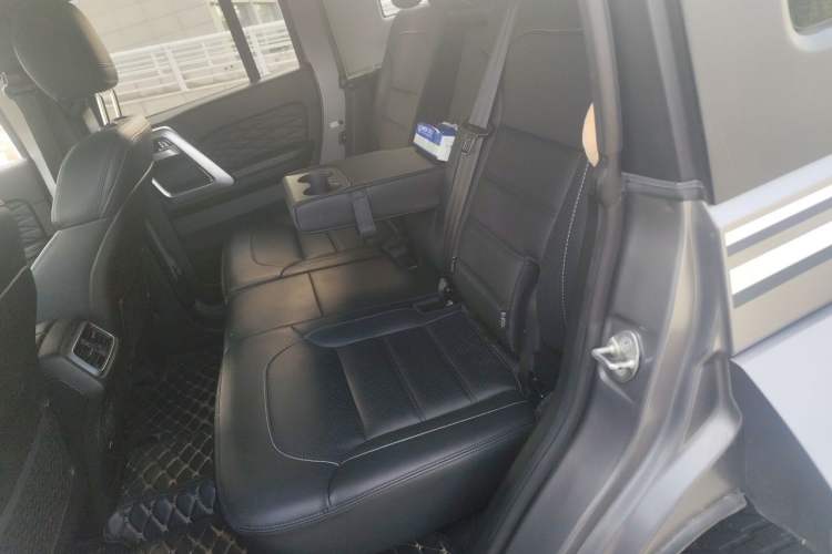 Used BAIC Off-Road BJ40 2021 2.0T Automatic Four-Wheel Drive Ring the Tower Champion Edition Left Rear Seat
