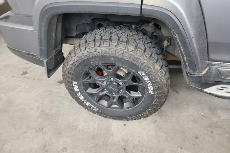 Used BAIC Off-Road BJ40 2021 2.0T Automatic Four-Wheel Drive Ring the Tower Champion Edition Right Rear Wheel Hub