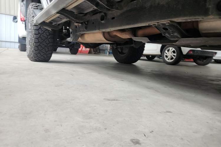 Used BAIC Off-Road BJ40 2021 2.0T Automatic Four-Wheel Drive Ring the Tower Champion Edition Right Side Sill