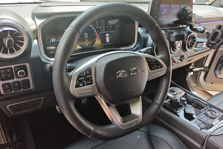 Used BAIC Off-Road BJ40 2021 2.0T Automatic Four-Wheel Drive Ring the Tower Champion Edition Steering Wheel