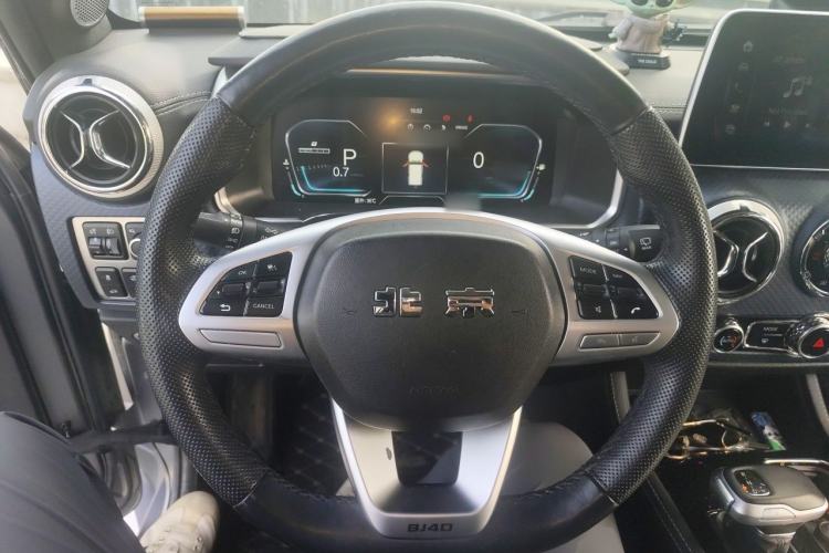 Used BAIC Off-Road BJ40 2021 2.0T Automatic Four-Wheel Drive Ring the Tower Champion Edition Steering Wheel