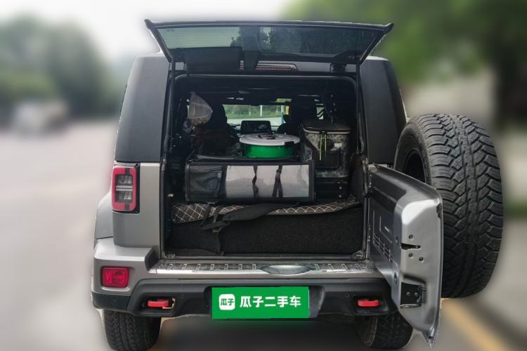 Used BAIC Off-Road BJ40 2021 2.0T Automatic Four-Wheel Drive Ring the Tower Champion Edition Trunk