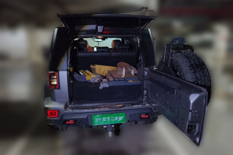 Used BAIC Off-Road BJ40 2021 2.0T Automatic Four-Wheel Drive Ring the Tower Champion Edition Trunk
