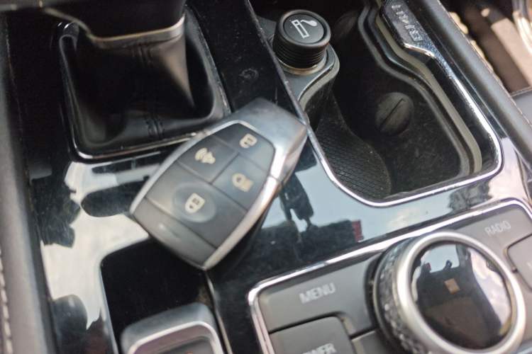 Used BAIC Off-Road BJ40 2021 2.0T Automatic Four-Wheel Drive Ring the Tower Champion Edition Vehicle Key