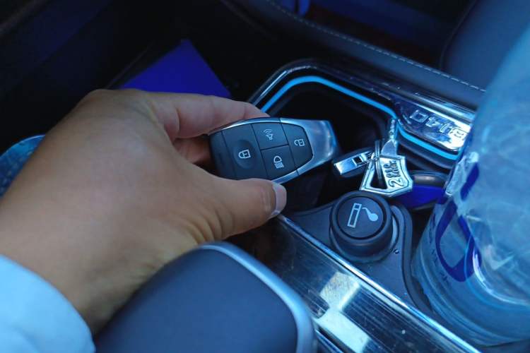Used BAIC Off-Road BJ40 2021 2.0T Automatic Four-Wheel Drive Ring the Tower Champion Edition Vehicle Key
