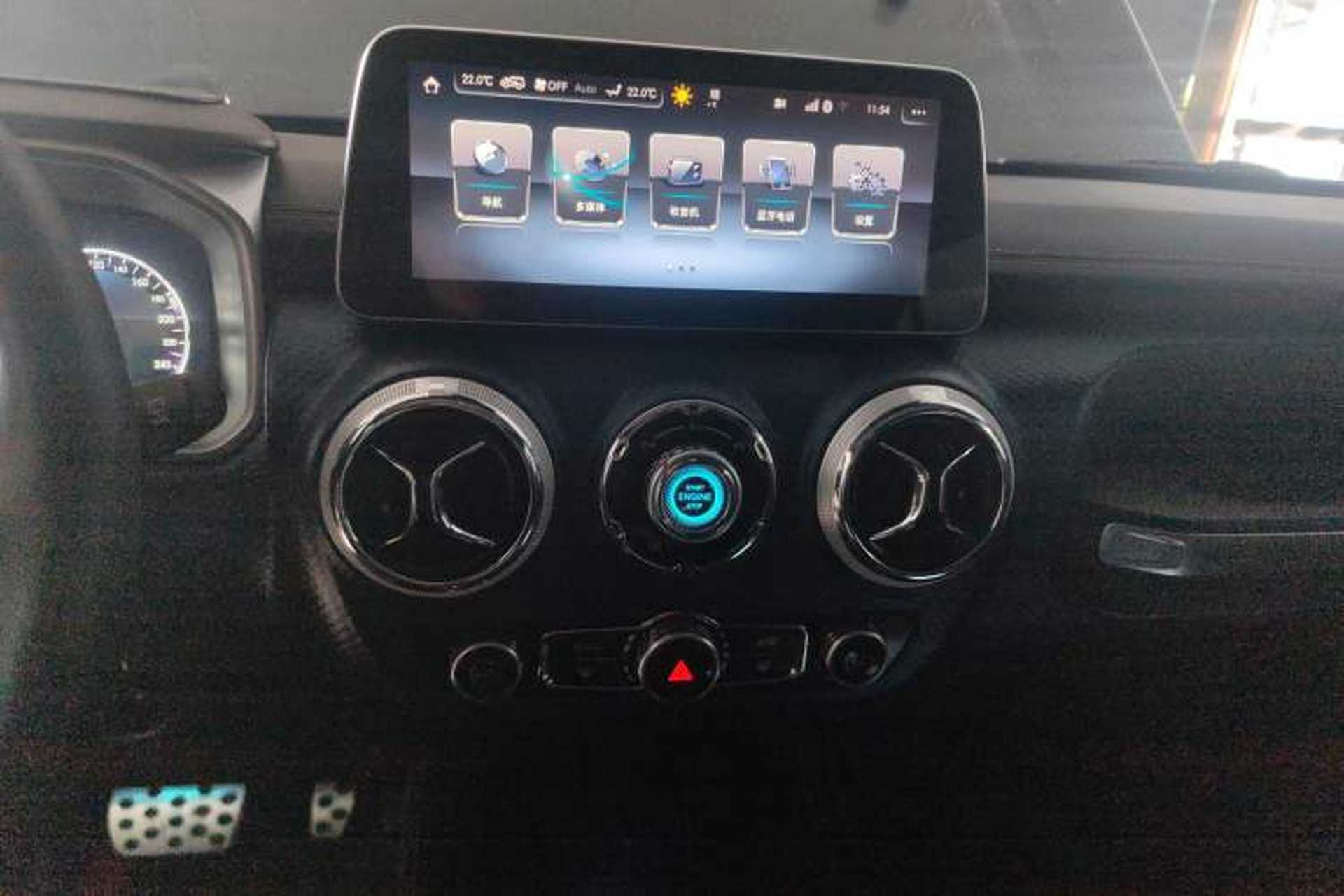 Used BAIC Off-Road BJ40 2021 2.0D Automatic Four-Wheel Drive Blade Hero Edition Adventurer Type Audio And AC Panel