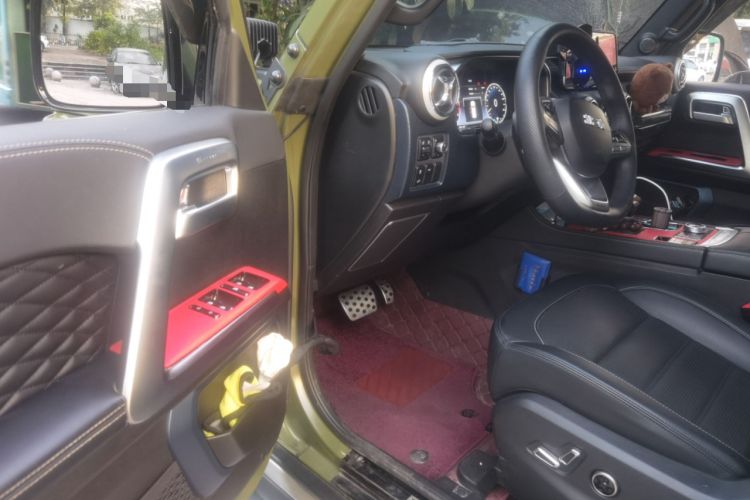 Used BAIC Off-Road BJ40 2021 2.0D Automatic Four-Wheel Drive Blade Hero Edition Adventurer Type Driver Seat