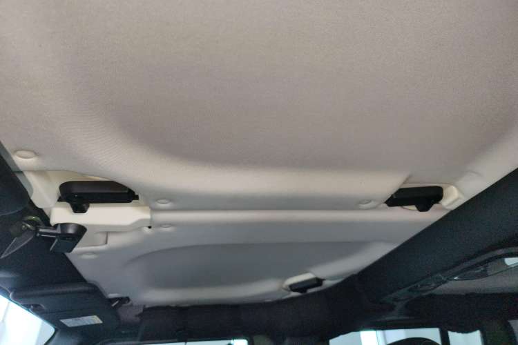Used BAIC Off-Road BJ40 2021 2.0D Automatic Four-Wheel Drive Blade Hero Edition Adventurer Type Headliner