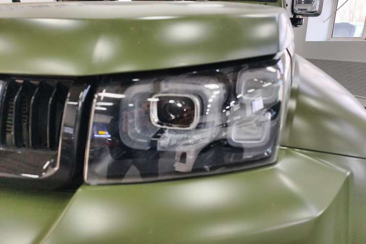 Used BAIC Off-Road BJ40 2021 2.0D Automatic Four-Wheel Drive Blade Hero Edition Adventurer Type Left Front Headlight