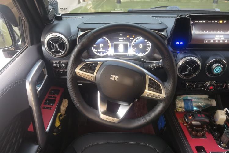 Used BAIC Off-Road BJ40 2021 2.0D Automatic Four-Wheel Drive Blade Hero Edition Adventurer Type Steering Wheel