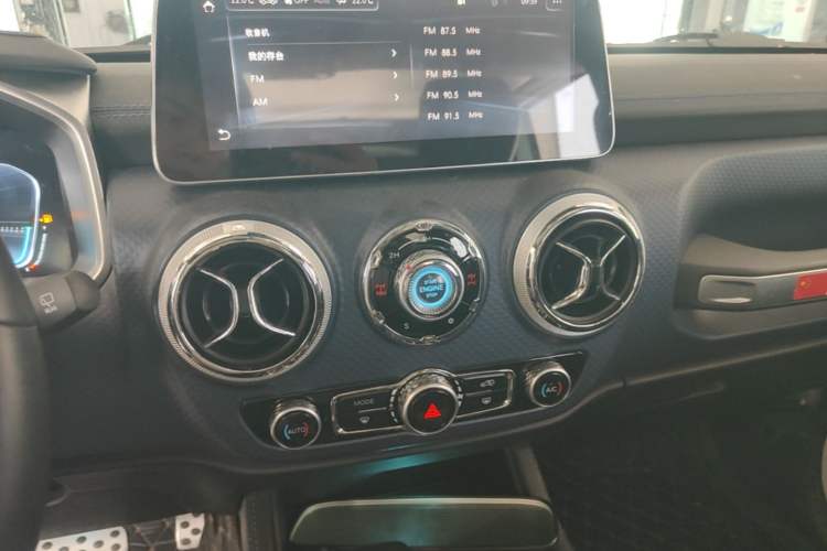 Used BAIC Off-Road BJ40 2021 2.3T Automatic Four-Wheel Drive Blade Hero Edition Supreme Version Audio And AC Panel