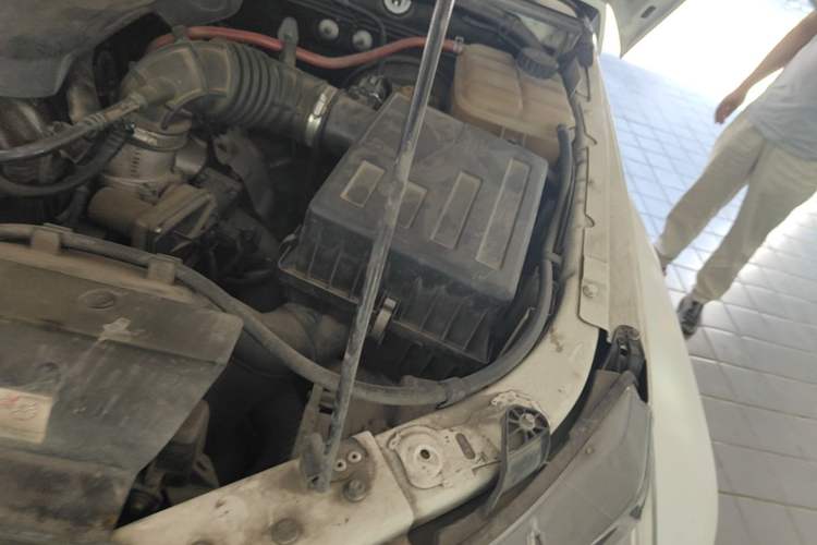 Used BAIC Off-Road BJ40 2021 2.3T Automatic Four-Wheel Drive Blade Hero Edition Supreme Version Engine Bay Left