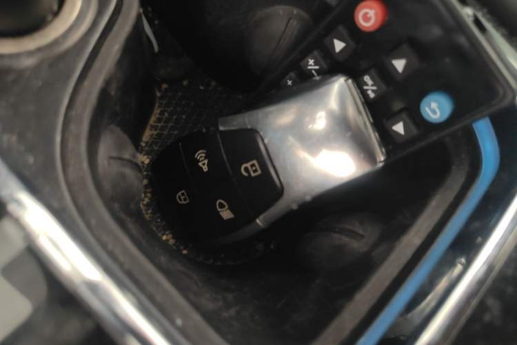 Used BAIC Off-Road BJ40 2021 2.3T Automatic Four-Wheel Drive Blade Hero Edition Supreme Version Vehicle Key