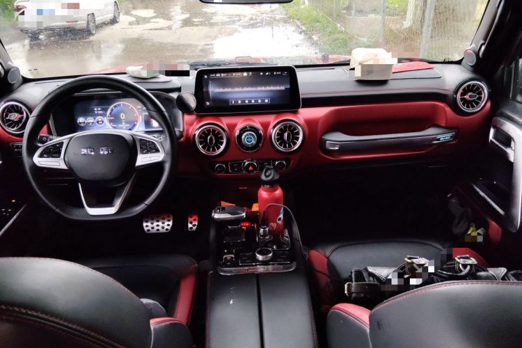 Used BAIC Off-Road BJ40 2021 2.0D Automatic Four-Wheel Drive Blade Hero Edition Adventurer Type Center Console