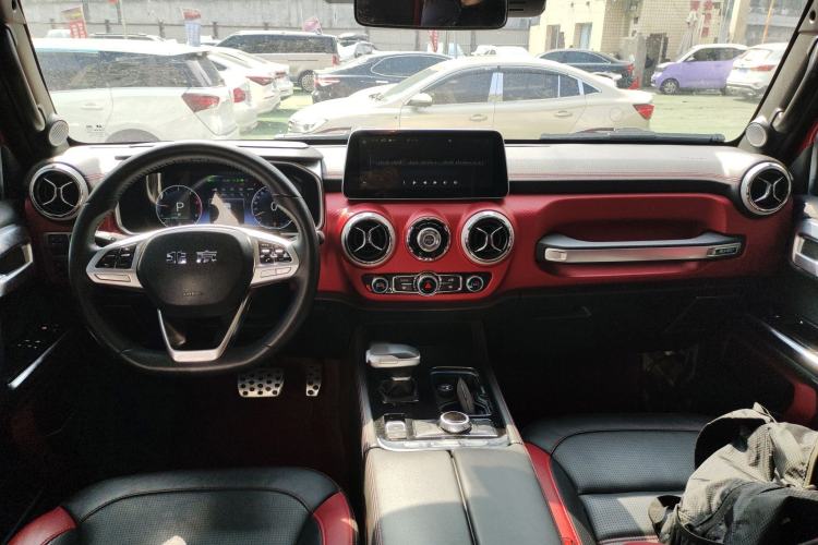 Used BAIC Off-Road BJ40 2021 2.0D Automatic Four-Wheel Drive Blade Hero Edition Adventurer Type Center Console