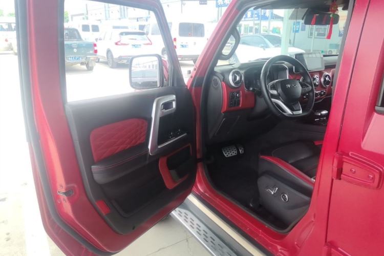 Used BAIC Off-Road BJ40 2021 2.0D Automatic Four-Wheel Drive Blade Hero Edition Adventurer Type Driver Seat