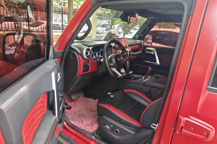 Used BAIC Off-Road BJ40 2021 2.0D Automatic Four-Wheel Drive Blade Hero Edition Adventurer Model (with Front and Rear Electronic Locks) Driver Seat