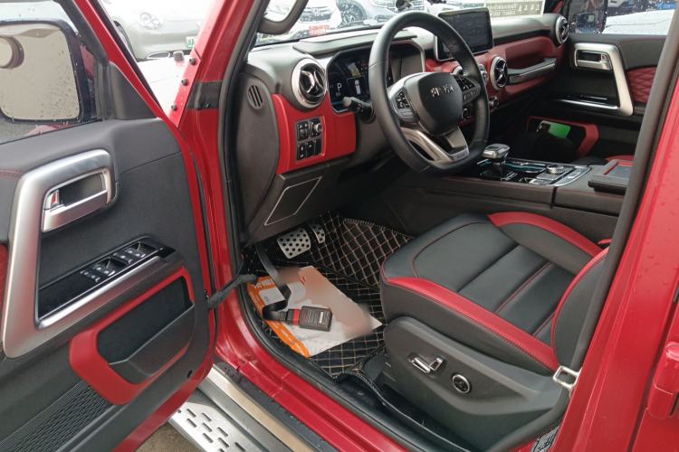 Used BAIC Off-Road BJ40 2021 2.0D Automatic Four-Wheel Drive Blade Hero Edition Adventurer Type Driver Seat
