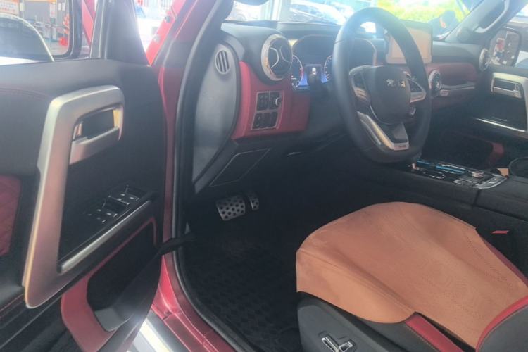 Used BAIC Off-Road BJ40 2021 2.3T Automatic Four-Wheel Drive Blade Hero Edition Supreme Version Driver Seat