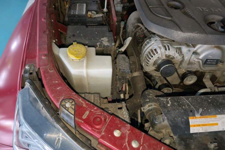 Used BAIC Off-Road BJ40 2021 2.3T Automatic Four-Wheel Drive Blade Hero Edition Supreme Version Engine Bay Right