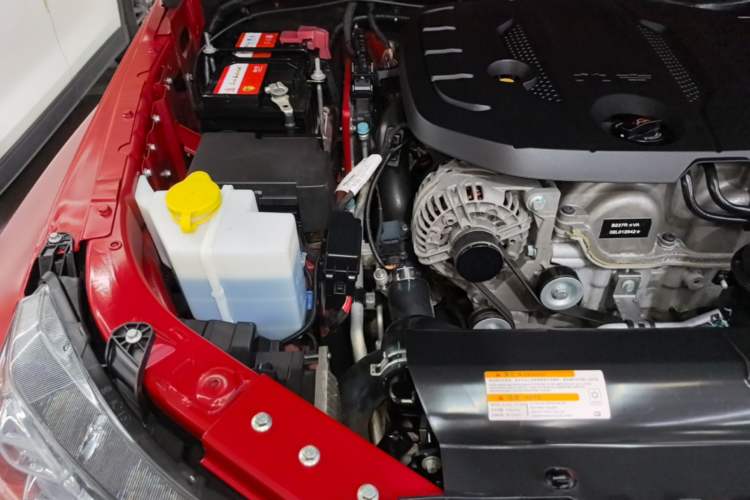 Used BAIC Off-Road BJ40 2021 2.3T Automatic Four-Wheel Drive Blade Hero Edition Supreme Version Engine Bay Right