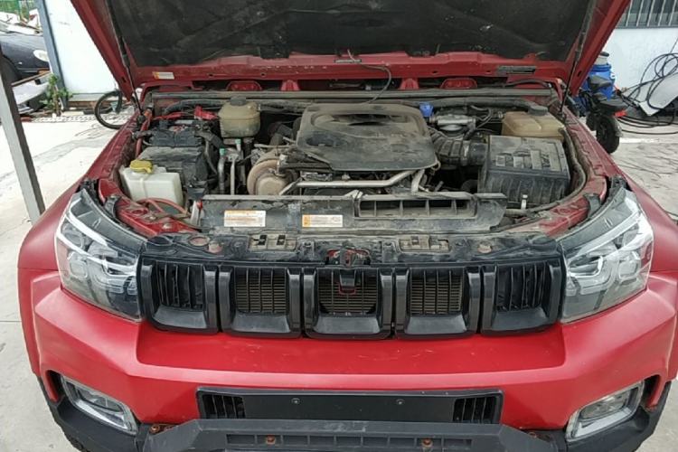 Used BAIC Off-Road BJ40 2021 2.0D Automatic Four-Wheel Drive Blade Hero Edition Adventurer Type Engine Bay