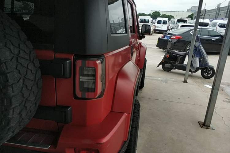 Used BAIC Off-Road BJ40 2021 2.0D Automatic Four-Wheel Drive Blade Hero Edition Adventurer Type Exterior 3