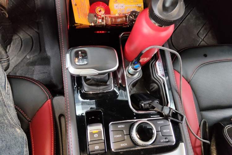 Used BAIC Off-Road BJ40 2021 2.0D Automatic Four-Wheel Drive Blade Hero Edition Adventurer Type Gear Lever