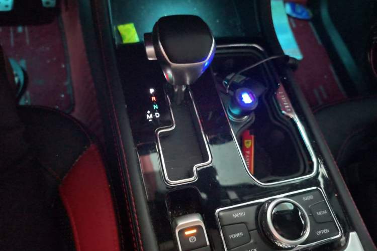 Used BAIC Off-Road BJ40 2021 2.3T Automatic Four-Wheel Drive Blade Hero Edition Supreme Version Gear Lever
