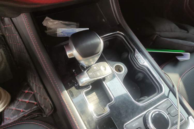 Used BAIC Off-Road BJ40 2021 2.3T Automatic Four-Wheel Drive Blade Hero Edition Supreme Version Gear Lever