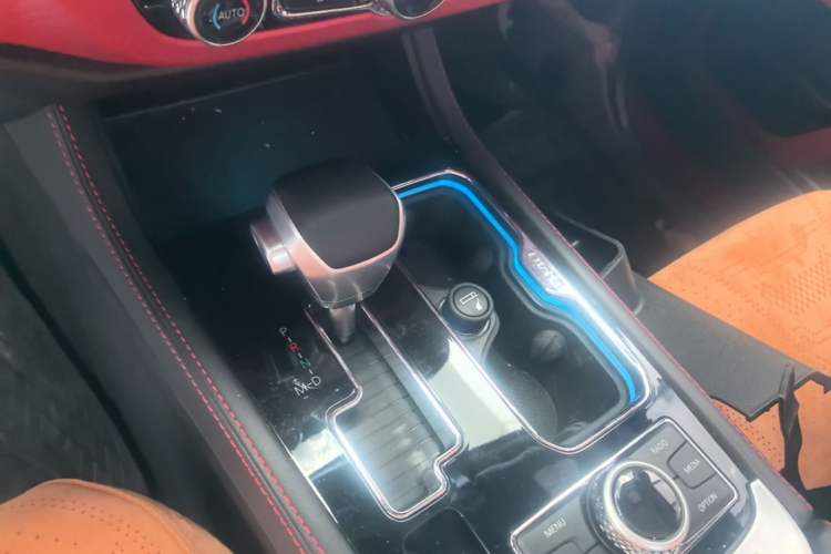 Used BAIC Off-Road BJ40 2021 2.3T Automatic Four-Wheel Drive Blade Hero Edition Supreme Version Gear Lever