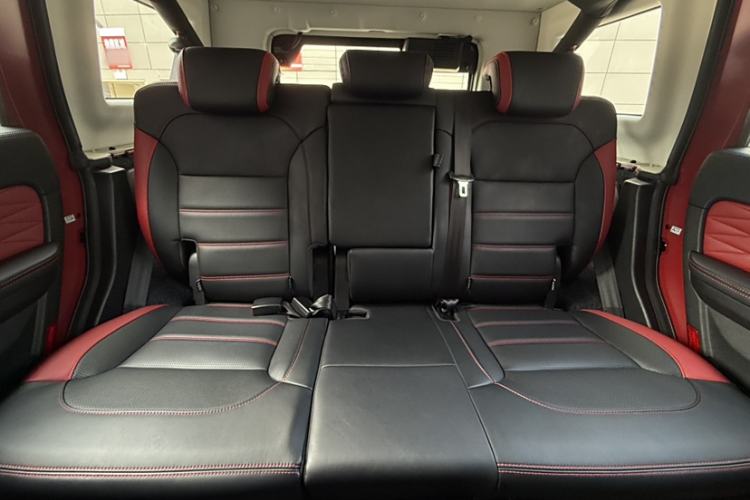 Used BAIC Off-Road BJ40 2021 2.0D Automatic Four-Wheel Drive Blade Hero Edition Adventurer Type Interior 11