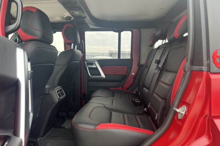 Used BAIC Off-Road BJ40 2021 2.3T Automatic Four-Wheel Drive Blade Hero Edition Supreme Version Interior 3