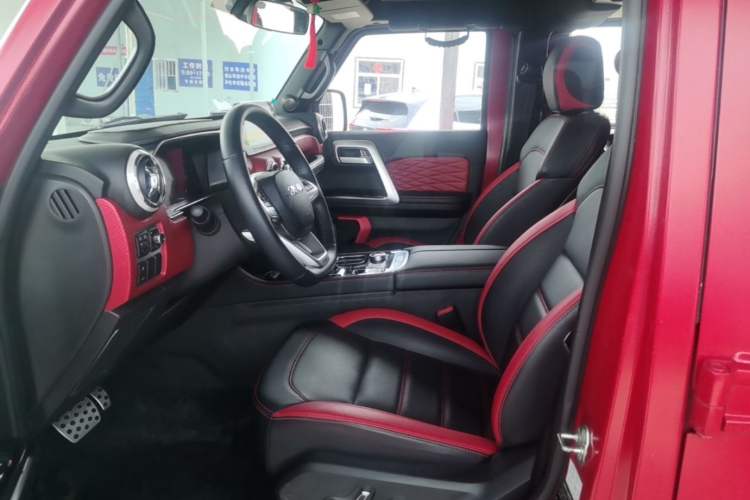 Used BAIC Off-Road BJ40 2021 2.0D Automatic Four-Wheel Drive Blade Hero Edition Adventurer Type Left Front Seat