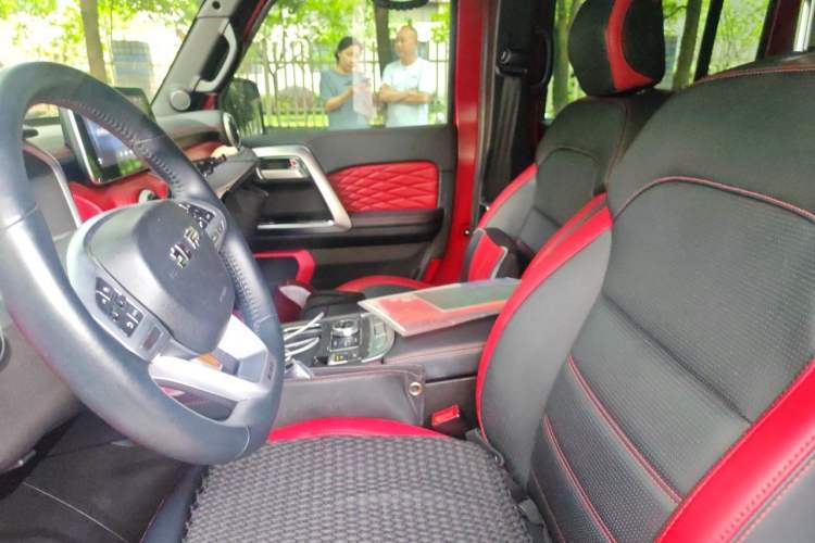 Used BAIC Off-Road BJ40 2021 2.0D Automatic Four-Wheel Drive Blade Hero Edition Adventurer Type Left Front Seat